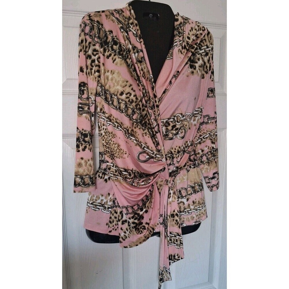 Carmen Marc Valvo Status Print Wrap Top Size Small Pink Cheetah Chain Link